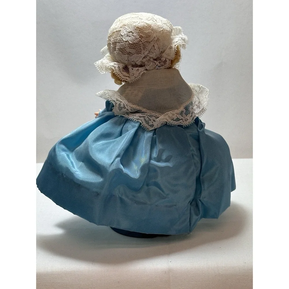 Vintage Madame Alexander 8